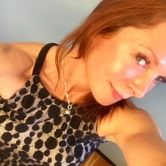 Meet your Posher, Raina - Picture 1 of 1